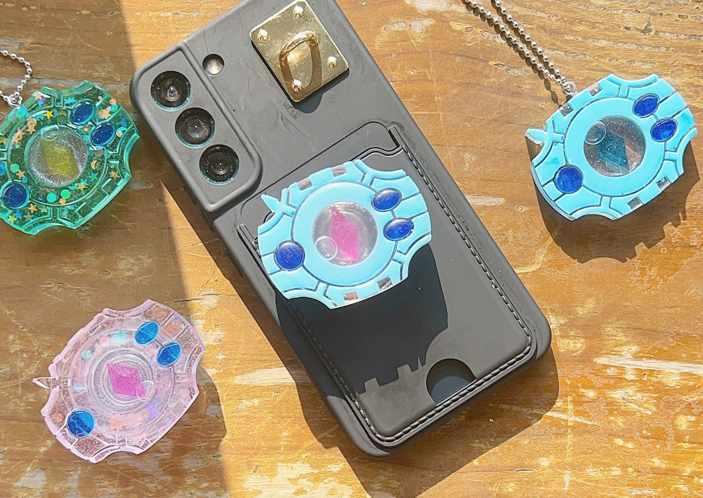 [위캔공방] [위캔공방] 그 시절 애니 레진 디지바이스 키링 & 스마트톡